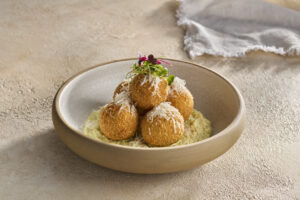 Sucuklu Pastırmalı Peynir Topları / Sucuk & Cheese Bites