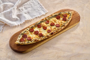 Sucuk Pide & cheese